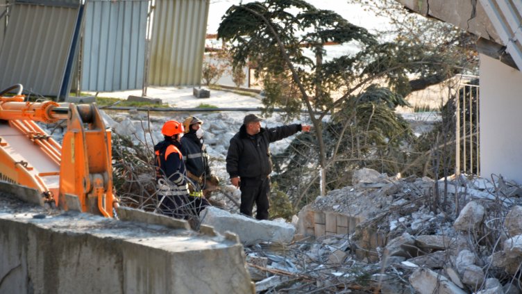 Срутеният хотел край Варна влезе в руските медии