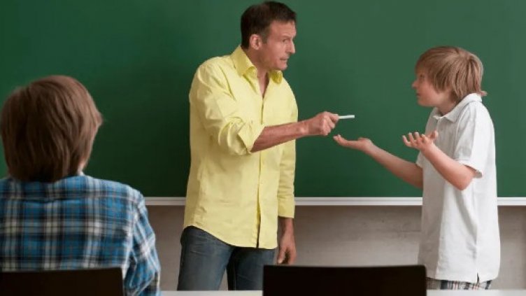 Порицаха обществено варненски ученик