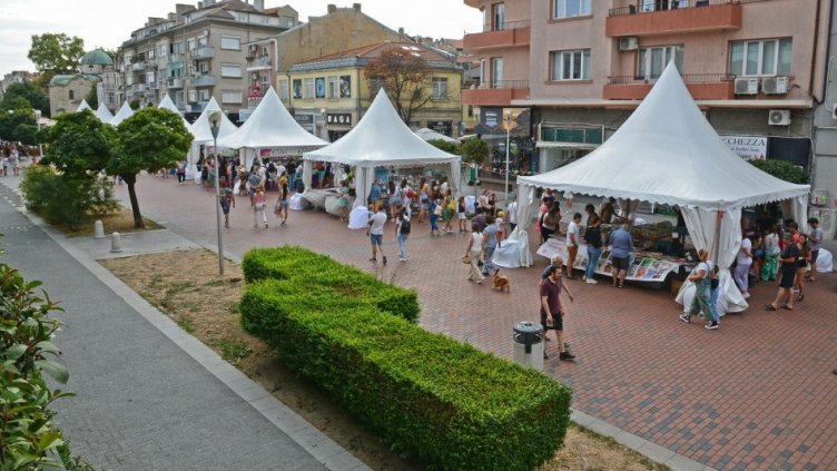 Снимки: Община Варна