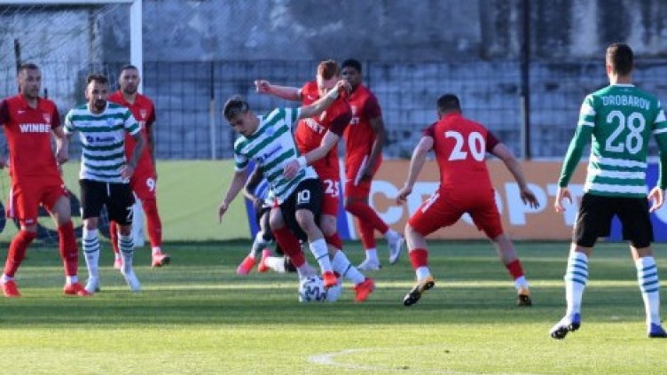 Черно море изпусна Царско село