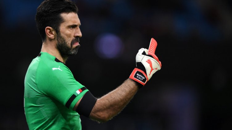 ПСЖ опитва да задържи Буфон  