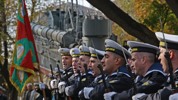 Варна отбеляза 110 години от победата на миноносеца „Дръзки“ (СНИМКИ)