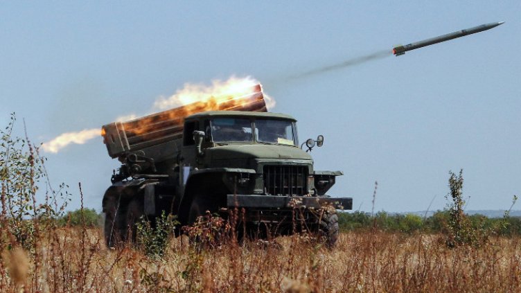 9 души са убити при руска атака в град Словянск