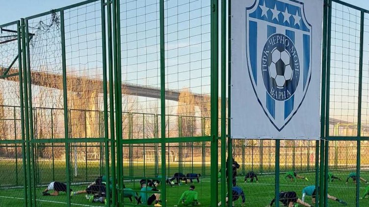 Талантите на Черно море до 14 г. победиха лидера и излязоха на първо място