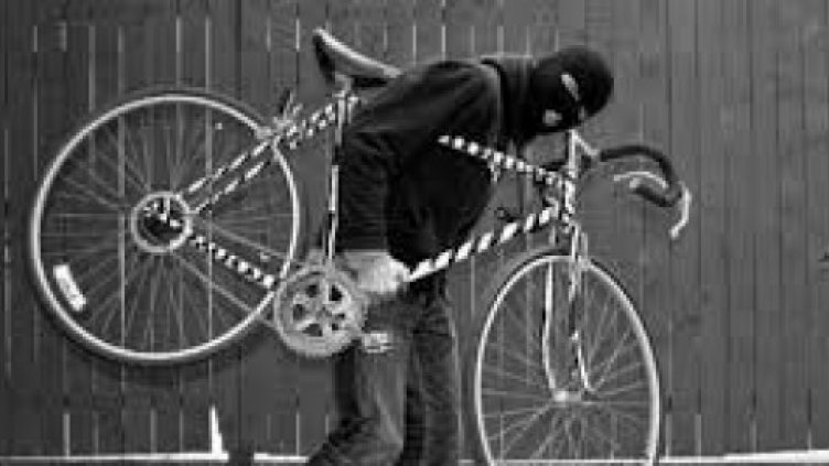 19-годишен крадец, шетал из Варна, получи пробация