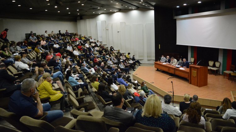 ДБ иска Общинският съвет във Варна да заседава всеки месец