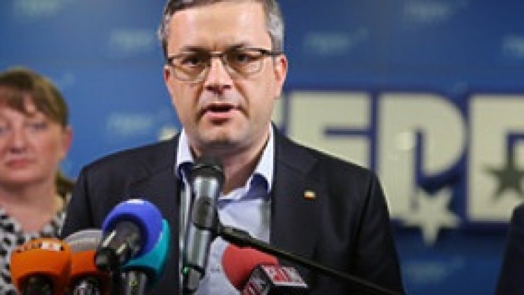 ГЕРБ: Колегите политици да мислят преди да говорят