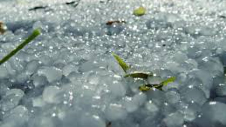 Откриват сезона за борба с градушките