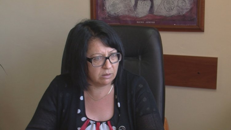 Кметът на Гърмен иска лична охрана, след като изпочупиха прозорци на общината