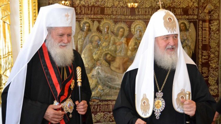 Двамата патриарси в Даниловския манастир в Москва през 2013 г. Снимка: БГНЕС