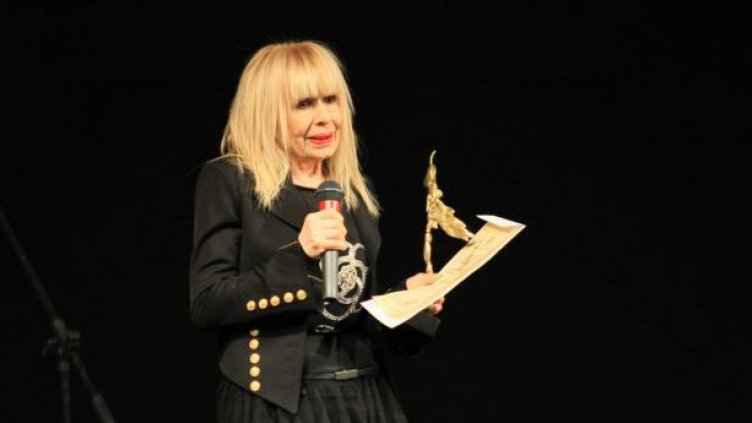 Лили Иванова празнува рожден ден! Вижте повече за живота й във Варна