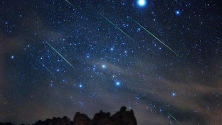 Астроном: Очакват ни лунни затъмнения и комети през годината