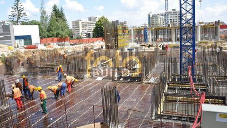 Строителството на молове в Русия чувствително се забавя заради кризата