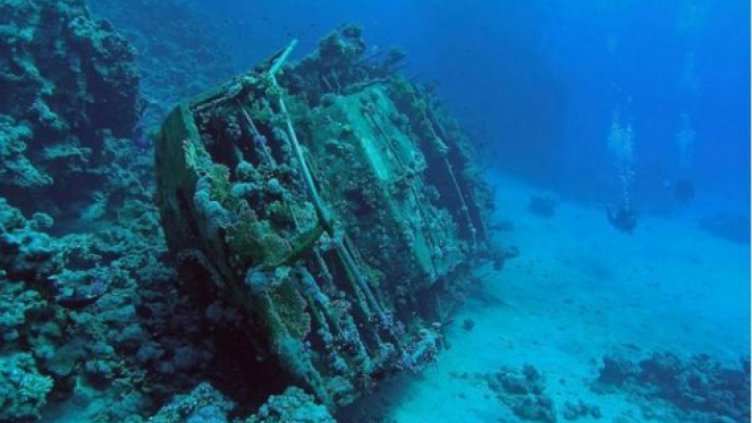 Три потънали бойни кораба изчезнаха от морското дъно