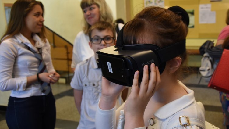 Математическата гимназия отново представи „Панаир на науките“ (СНИМКИ)