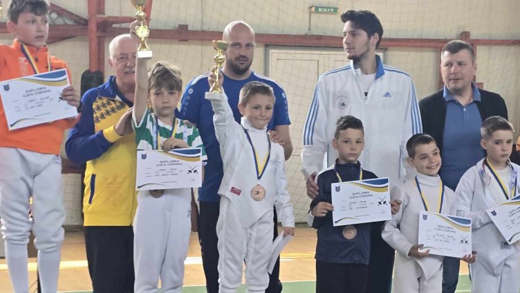 Таланти на Черно море с медали на фехтовка в Румъния (СНИМКИ)