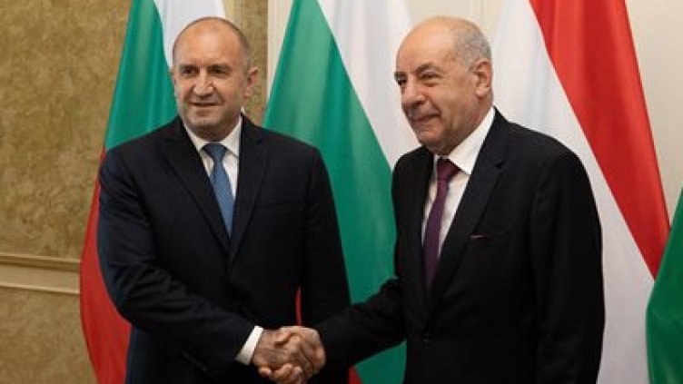 Президентът Румен Радев с унгарския си колега Тамаш Шуйок. Снимка: Прессекретариат на президента