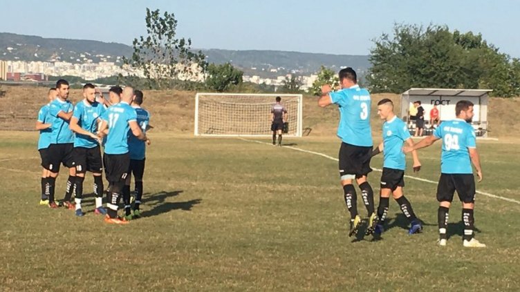 „Тополи 2010“ класически попиля „Кубрат“