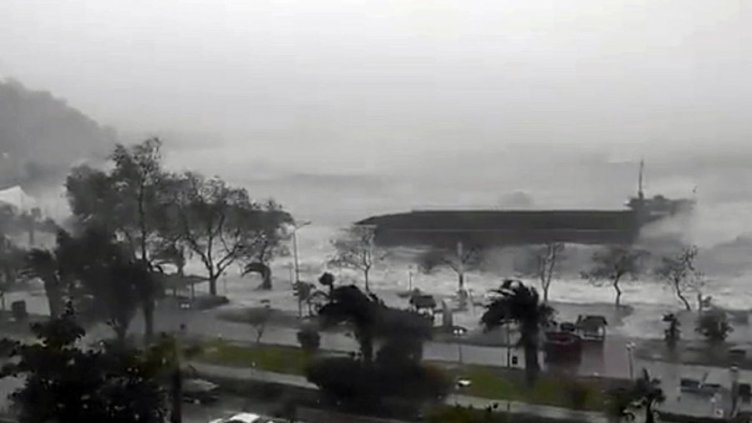 Турски кораб потъна в Черно море