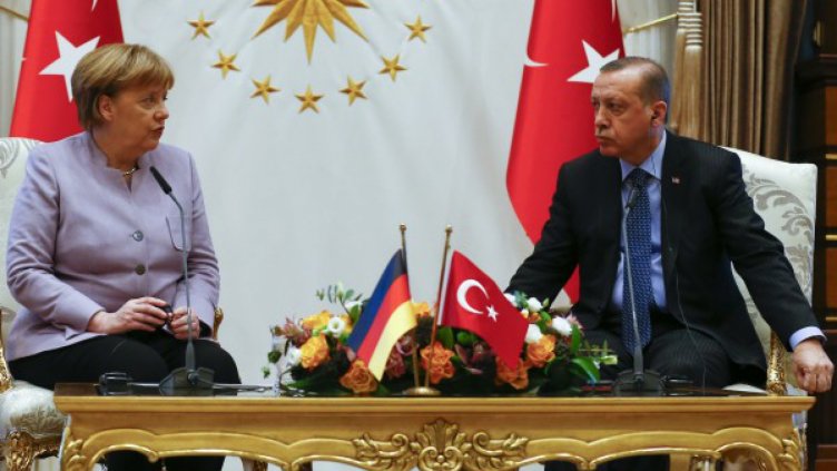 Меркел и Ердоган се чуха заради срещата във Варна  