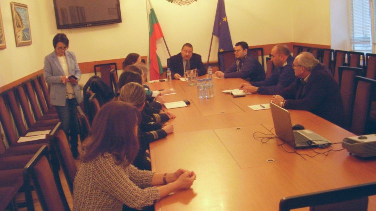 Изравняват броя на мъжете и жените и в силовите структури