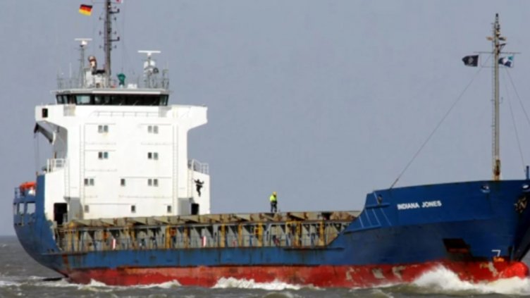 Корабът "Индиана Джоунс" е във Варна