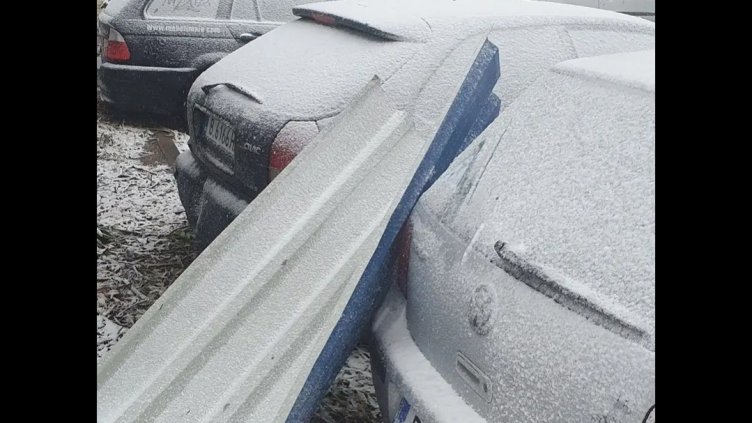 Снежен капан в страната. Вижте къде има затворени пътища