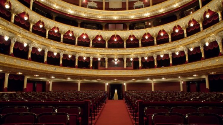 Организират шестите коледни театрални седмици във Варна