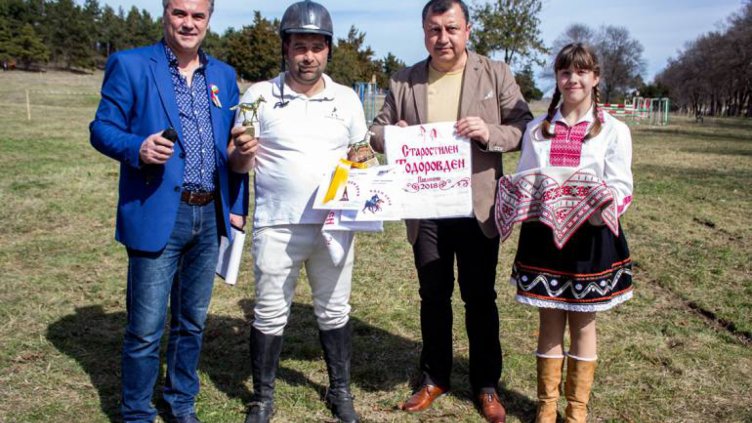 Старостилен Тодоровден празнуваха в Павликени