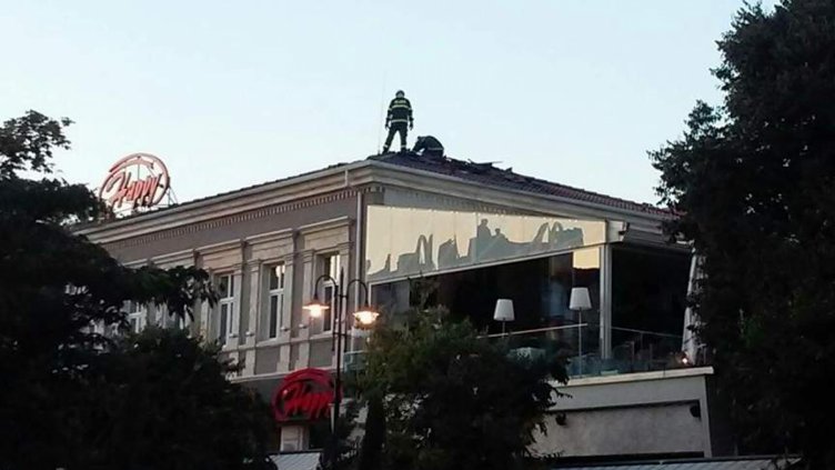 Горя заведение до спирка Севастопол във Варна