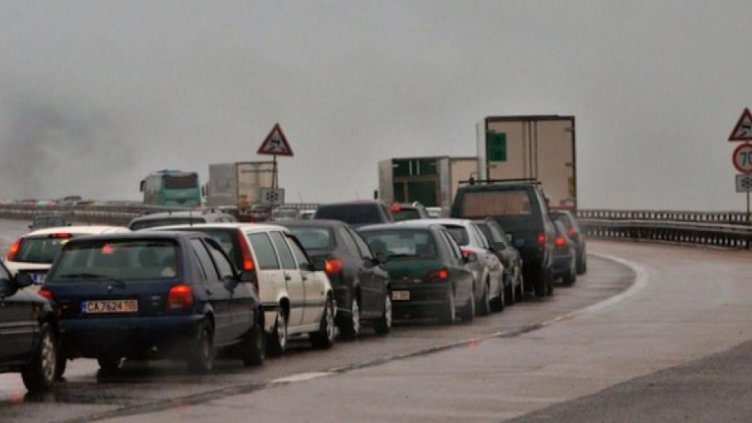 Ограничават движението по пътя София - Ботевград