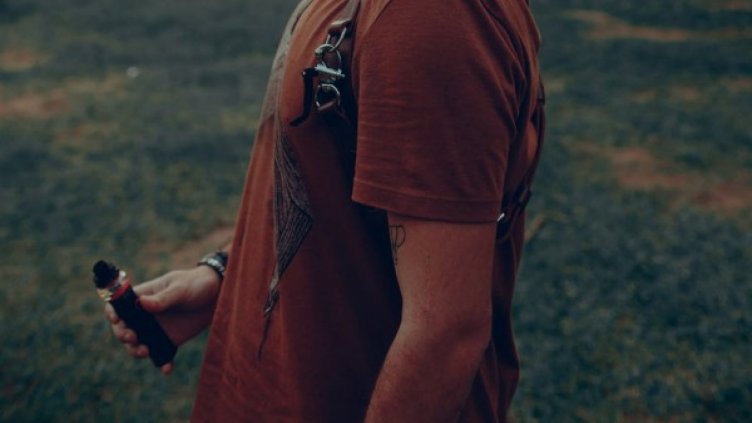 Тийнейджър с тежко заболяване заради е-цигари 