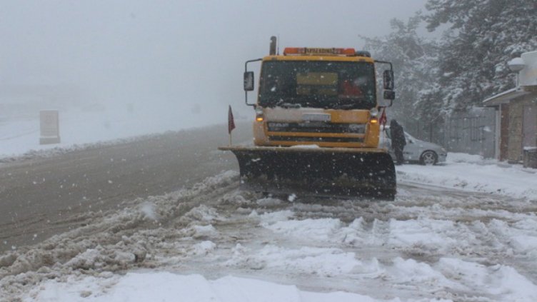 Бургас пак откъснат от света