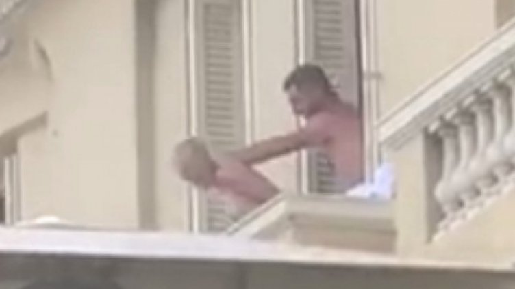 Двойка падна от 9-ия етаж след секс на прозореца