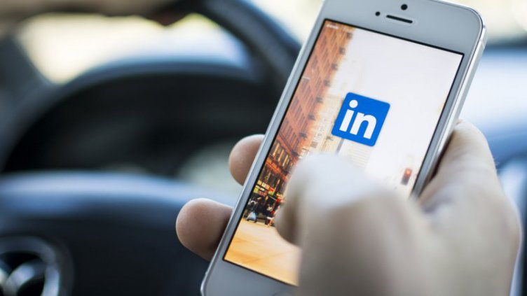 LinkedIn пусна новата си услуга за изпращане на съобщения