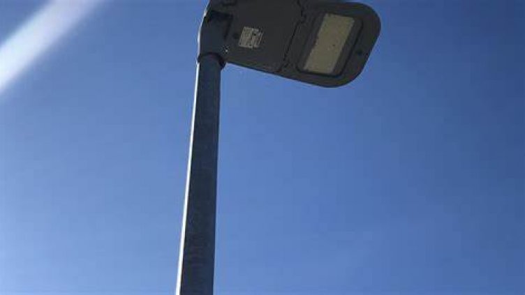 Слагат ново осветление на главния път Е-79 край Благоевград