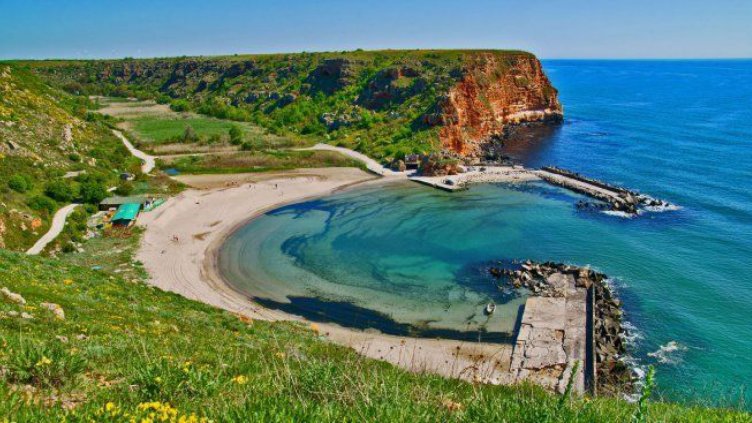 На 12 април решават дали ще извадят плажа „Болата“ от защитена зона „Калиакра“