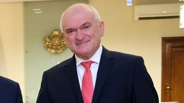 Главчев отказа заплата от над 9 бона