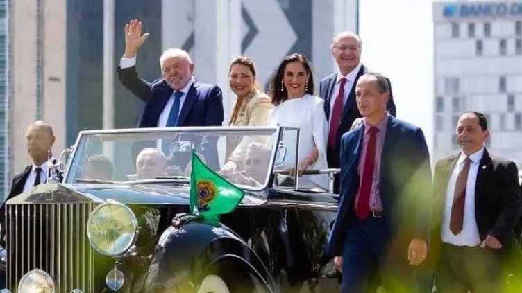 Новият президент на Бразилия встъпи в длъжност