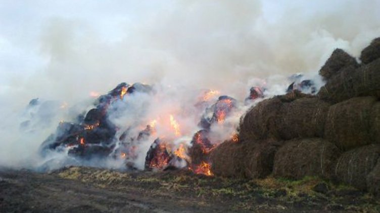 10-годишно момиченце причини голям пожар в баташко село
