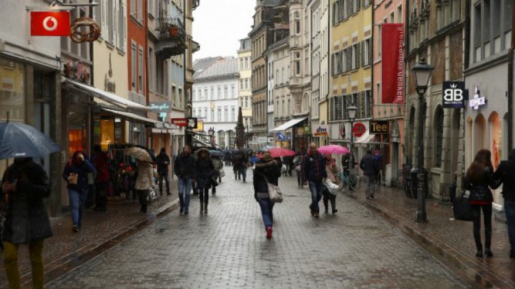 Как живеят 180 000 българи в Германия?