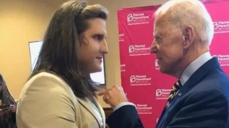 Транссексуален военен става министър на образованието в САЩ