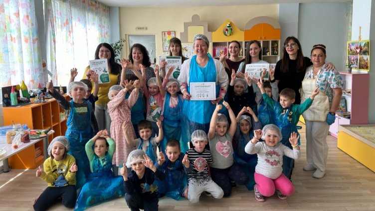 В ДГ „Христо Ботев“ във Варна сътвориха здравословно меню от слънчеви продукти