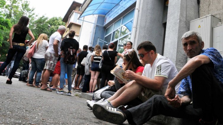 Опашки в Хасково и на границата заради Шекер байрама