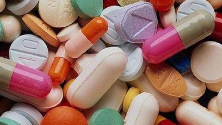 Всеки трети българин се справя трудно с разходите за здраве