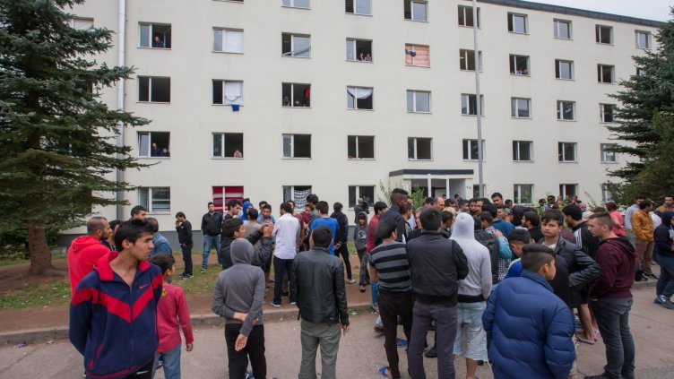 236 преселници избягали от бежанските центрове за седмица