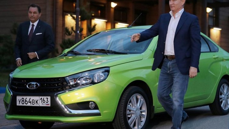 Новата Lada Vesta запали, Путин я хареса
