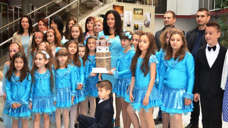 Лиляна Павлова: Младите хора са бъдещето на държавата