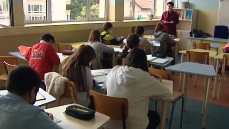 Как се пише "не знам"? През 19-и век над 80% от българите са неграмотни, а днес?