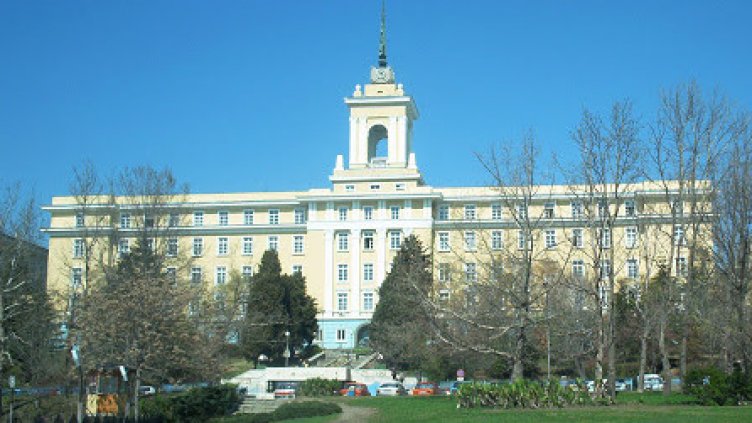 Днес празнува Висшето военноморско училище “Н. Й. Вапцаров” във Варна